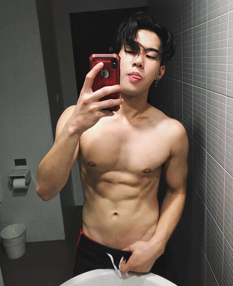 ถอดโชว์เรือนร่าง 2674