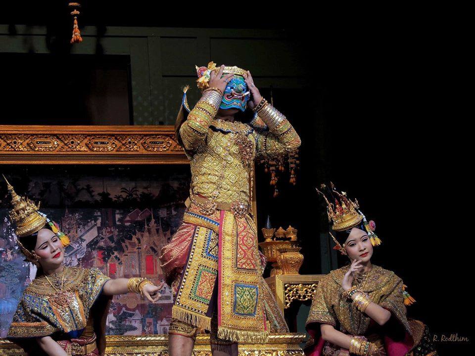 โขนพระราชทาน๒๕๖๑ พิเภกสวามิพักดิ์ | Khon masked dance drama in Thailand 🇹🇭