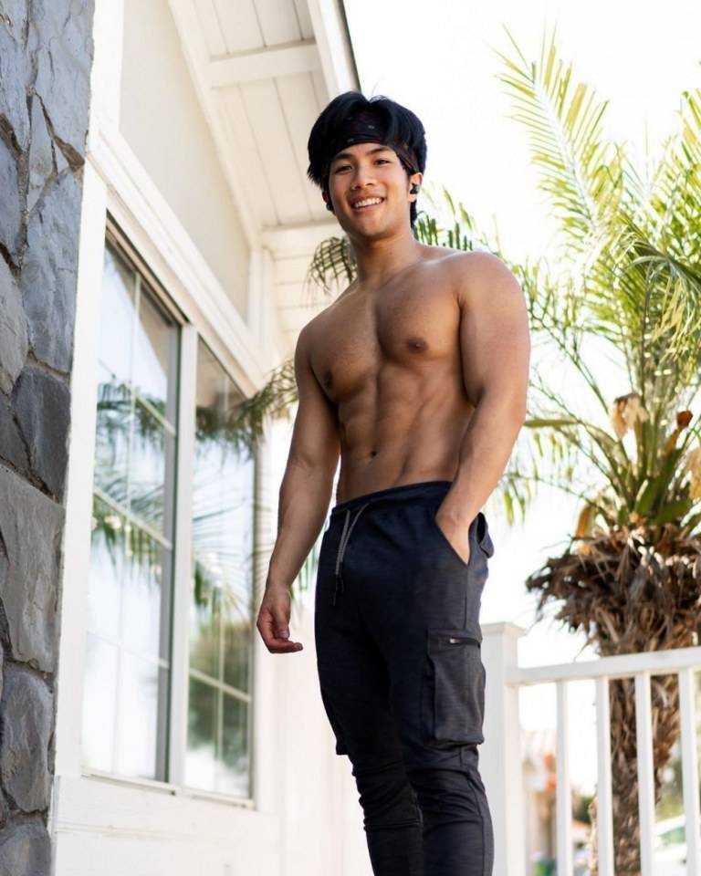 HAPPY Healthymens  STAR { 12