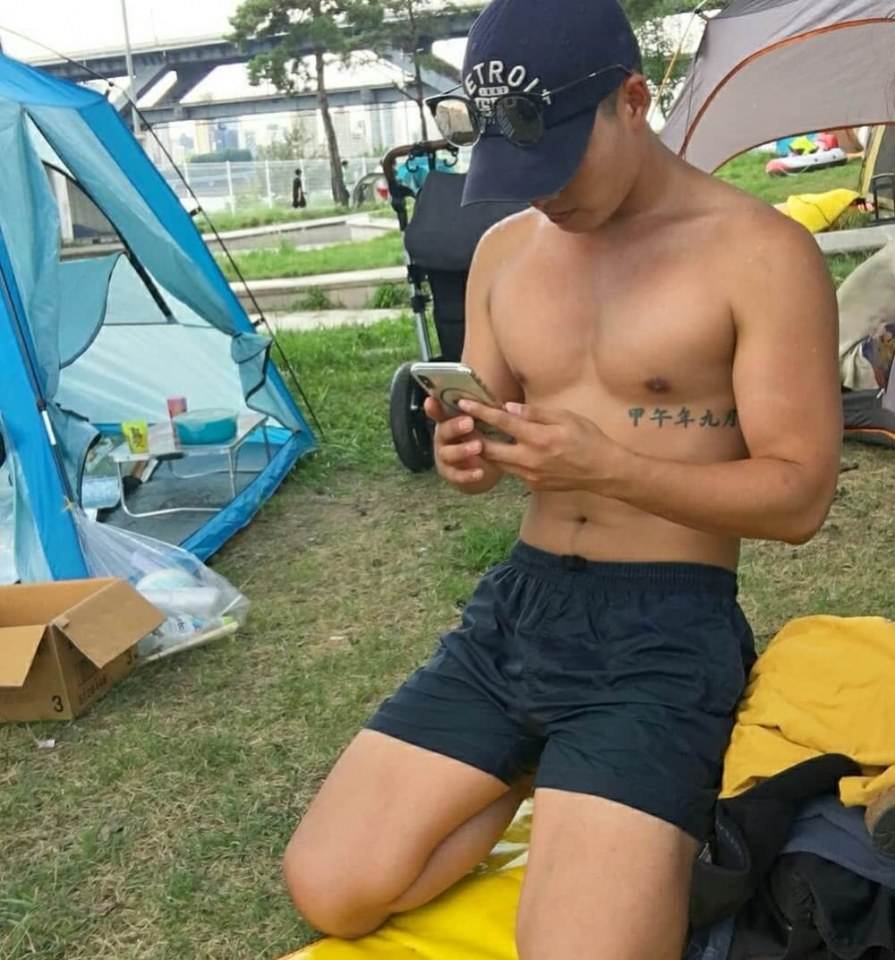 หนักเกินไปแล้วเกินจะแบก..แบกขานายมาพาดบ่า
