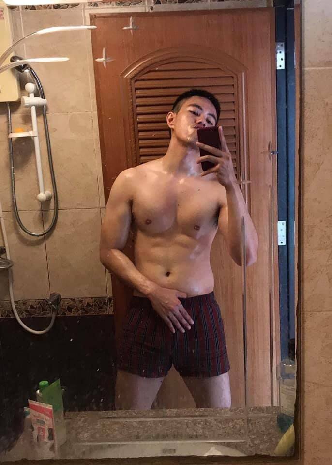 ถอดโชว์เรือนร่าง 2677