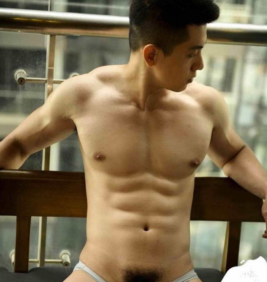 หนุ่มหล่อขึ้นปก 787.2