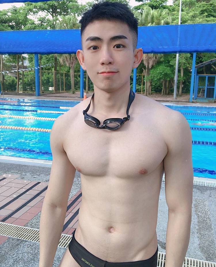 ผู้ชาย นมสวย {4}