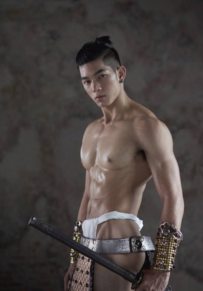 ถอดโชว์เรือนร่าง 2679