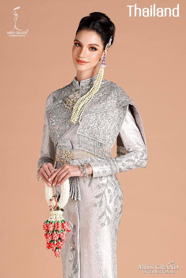 Thailand 🇹🇭 | ชุดไทย, THAI NATIONAL COSTUME "Thai Siwalai dress"