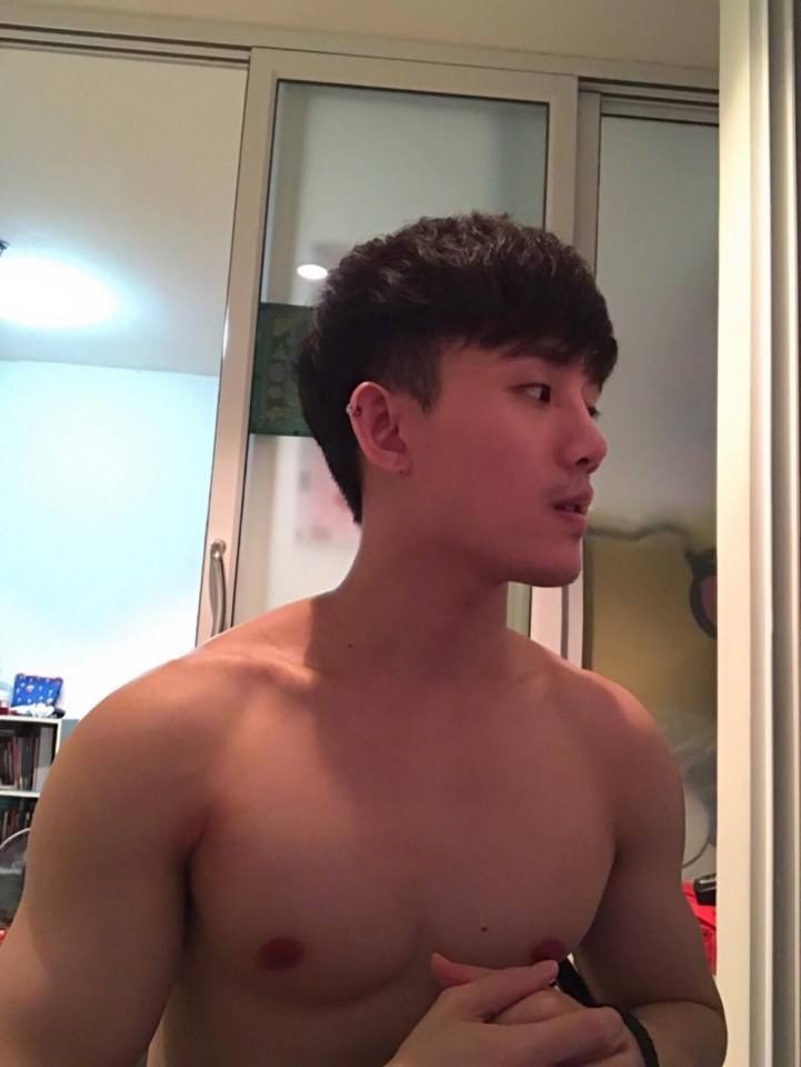 ผู้ชาย นมสวย {6}