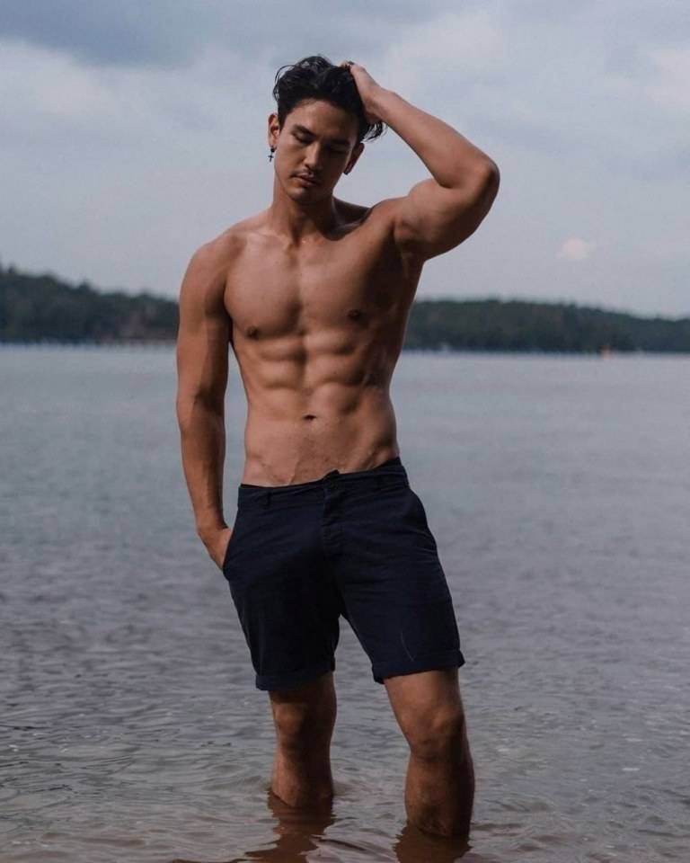 HAPPY PerfectMENs LAND % 4