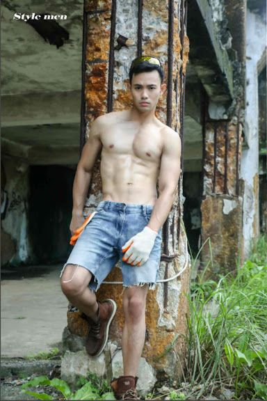 หนุ่มหล่อขึ้นปก 805.4