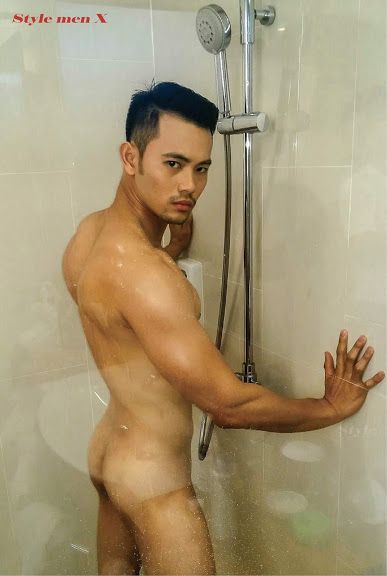 หนุ่มหล่อขึ้นปก 805.4