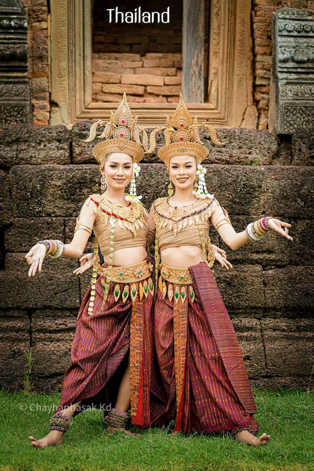 Thailand ðđð |THAI APSARA: āļāļēāļāļāļąāļāļŠāļĢāđāļŦāđāļāļāļĢāļēāļŠāļēāļāļĻāļĩāļāļĢāļ āļđāļĄāļī āļ.āļŠāļļāļĢāļīāļāļāļĢāđ