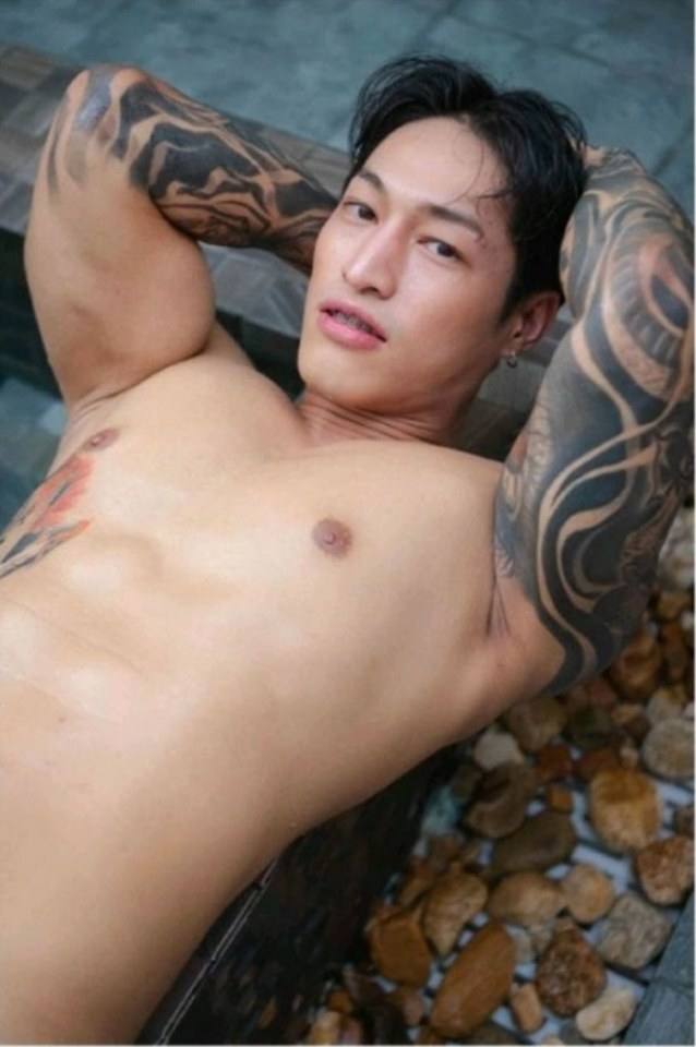 หนุ่มหล่อขึ้นปก 795.5