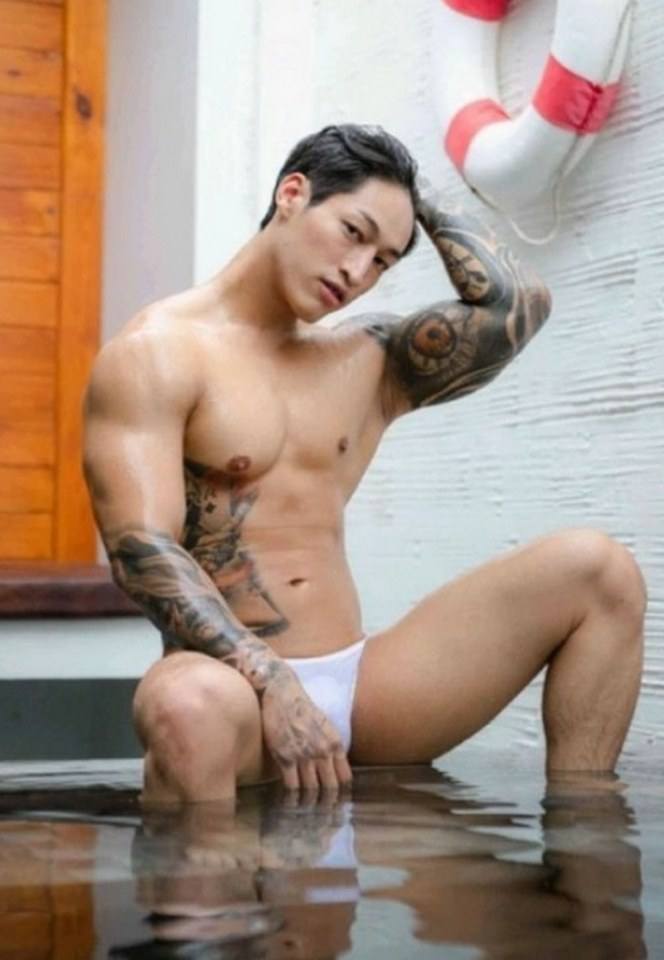 หนุ่มหล่อขึ้นปก 795.5