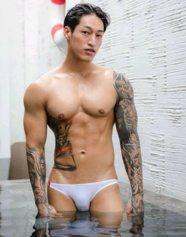 หนุ่มหล่อขึ้นปก 795.5