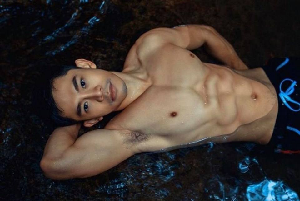 HAPPY HEALTHYsexyMen } 5