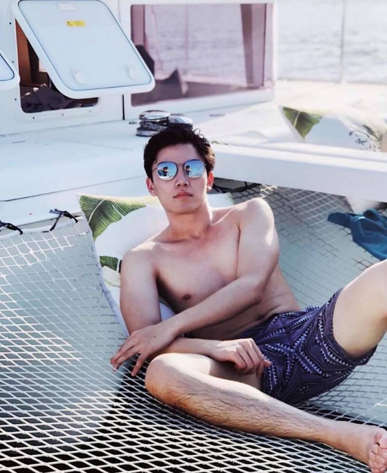 HAPPY HEALTHYsexyMen } 6