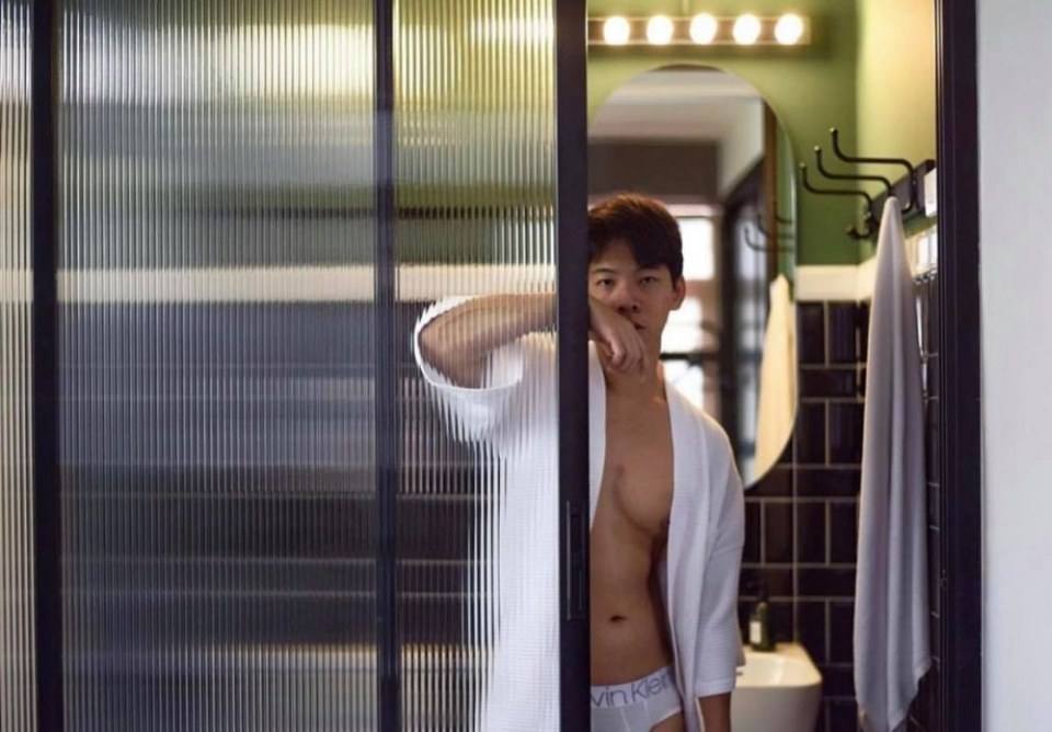 HAPPY HEALTHYsexyMen } 9