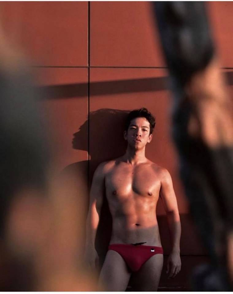HAPPY HEALTHYsexyMen } 9