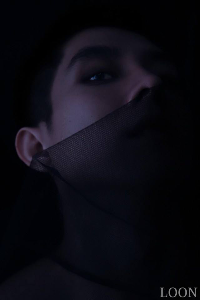 หนุ่มหล่อขึ้นปก 827