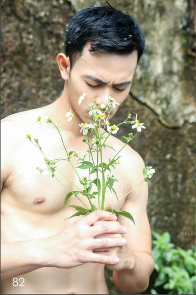 หนุ่มหล่อขึ้นปก 805.6