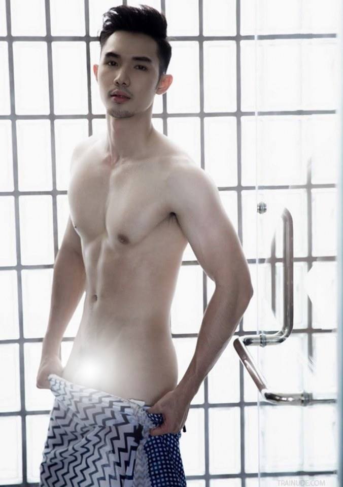 หนุ่มหล่อขึ้นปก 757.12