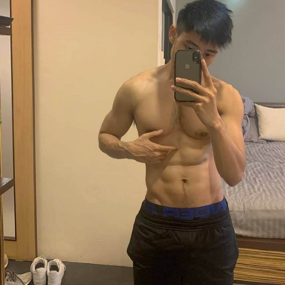 HAPPY HEALTHYsexyMen } 14