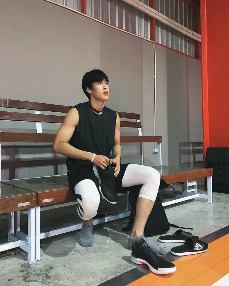 HAPPY HEALTHYsexyMen } 14