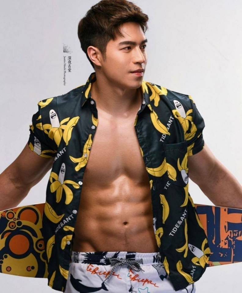 HAPPY HEALTHYsexyMen } 15