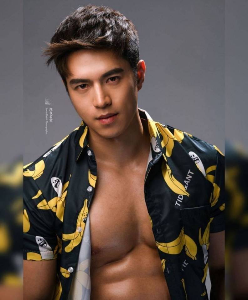 HAPPY HEALTHYsexyMen } 15