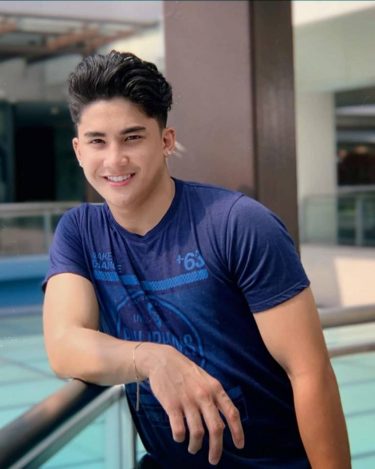 HAPPY HEALTHYsexyMen } 20