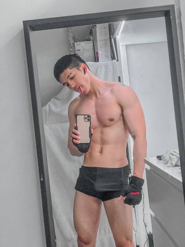 HAPPY HEALTHYsexyMen SS2 } 4