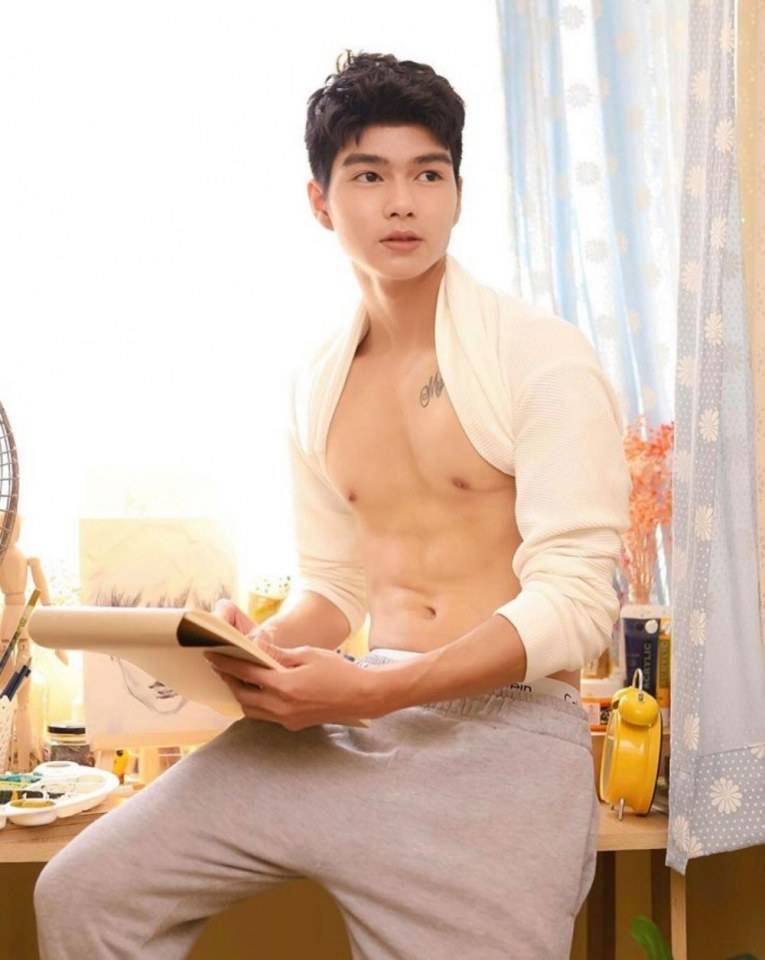 HAPPY HEALTHYsexyMen SS2 } 10