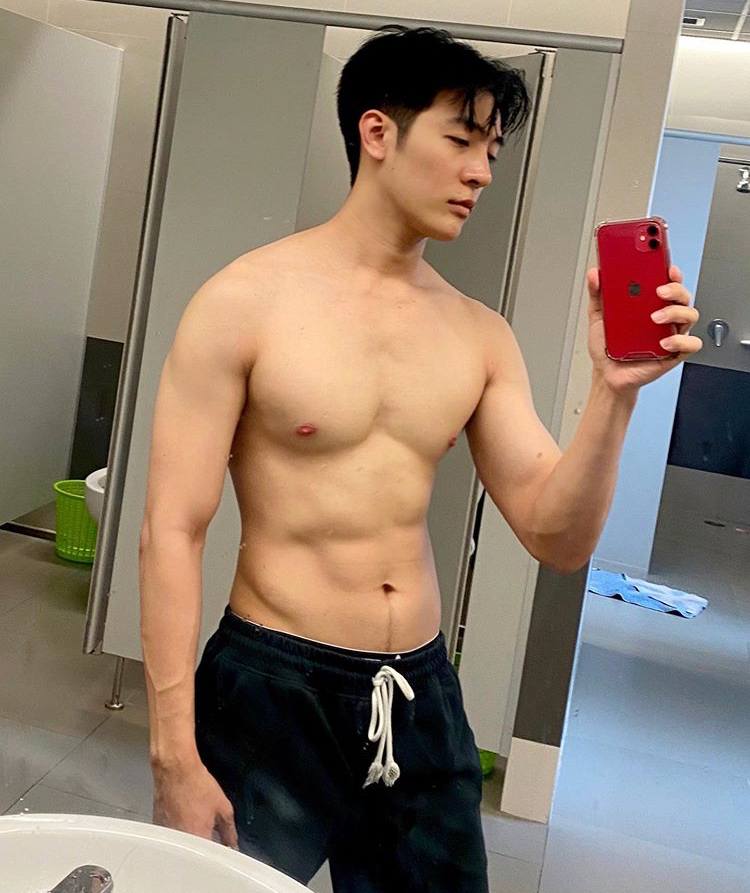 หมั่นเขี้ยว ๓