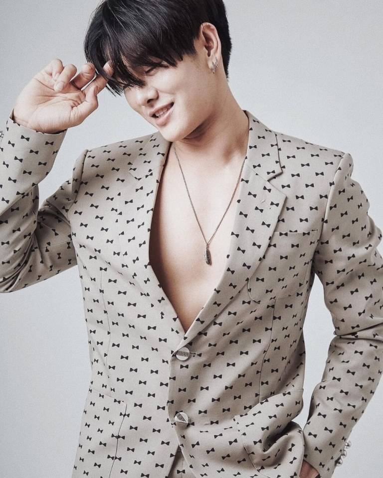 HAPPY HEALTHYsexyMen SS3 } 16