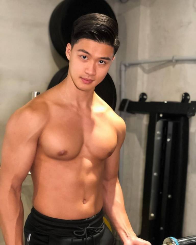HAPPY HEALTHYsexyMen FINALss } 5
