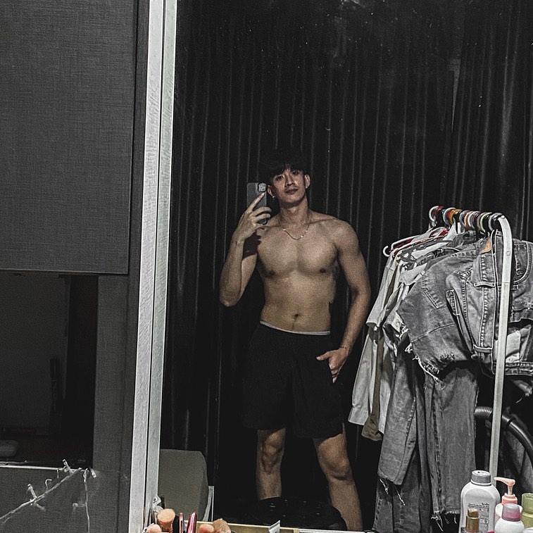 HAPPY HEALTHYsexyMen FINALss } 7