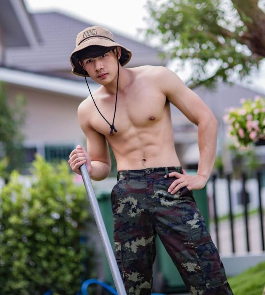 HAPPY HEALTHYsexyMen FINALss } 13