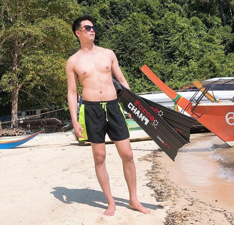 ถอดโชว์เรือนร่าง 2680