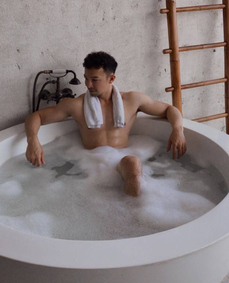 ถอดโชว์เรือนร่าง 2683