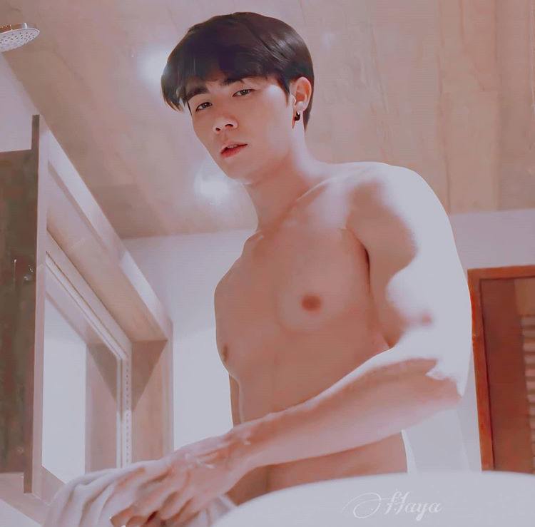 ถอดโชว์เรือนร่าง 2683