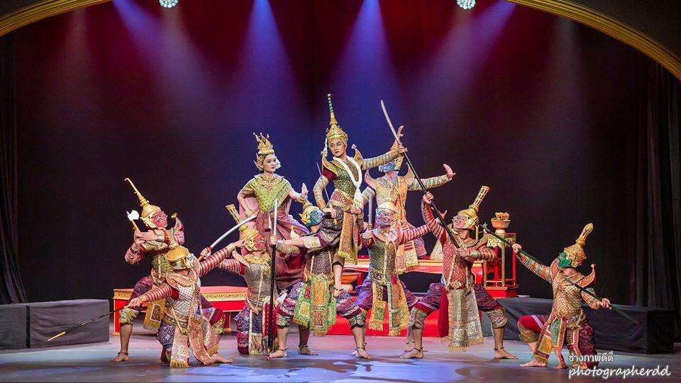 Thailand ðđð | “āđāļāļāļīāļāļĢāļēāļŠāļđāļĢ” Khon masked dance drama in Thailand