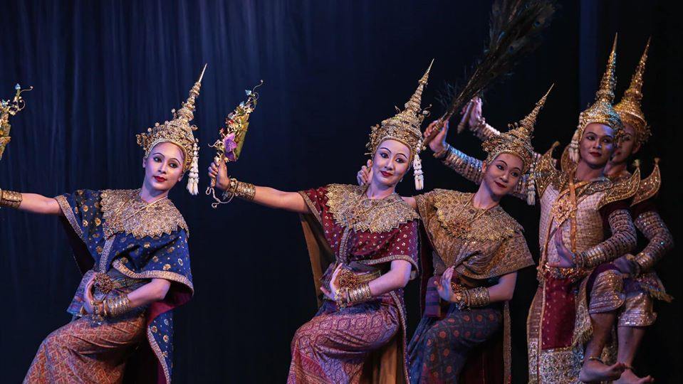 Thailand ðđð | “āđāļāļāļīāļāļĢāļēāļŠāļđāļĢ” Khon masked dance drama in Thailand