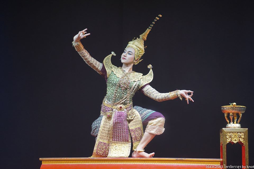 Thailand 🇹🇭 | “ไพจิตราสูร” Khon masked dance drama in Thailand