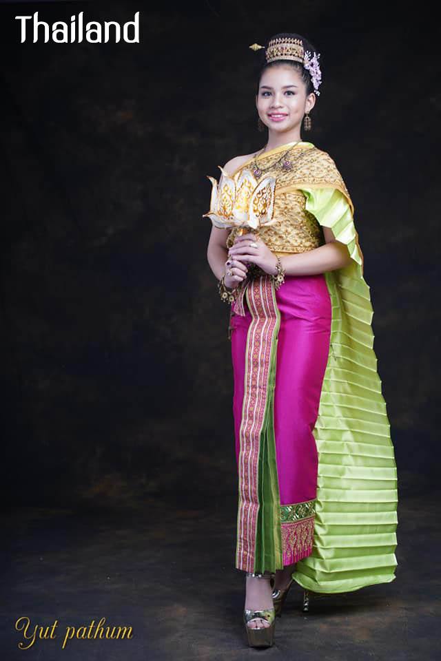 THAILAND ðđð | Thai national costume, āļāļļāļāđāļāļĒāļāļąāļāļĢāļāļĢāļĢāļāļī