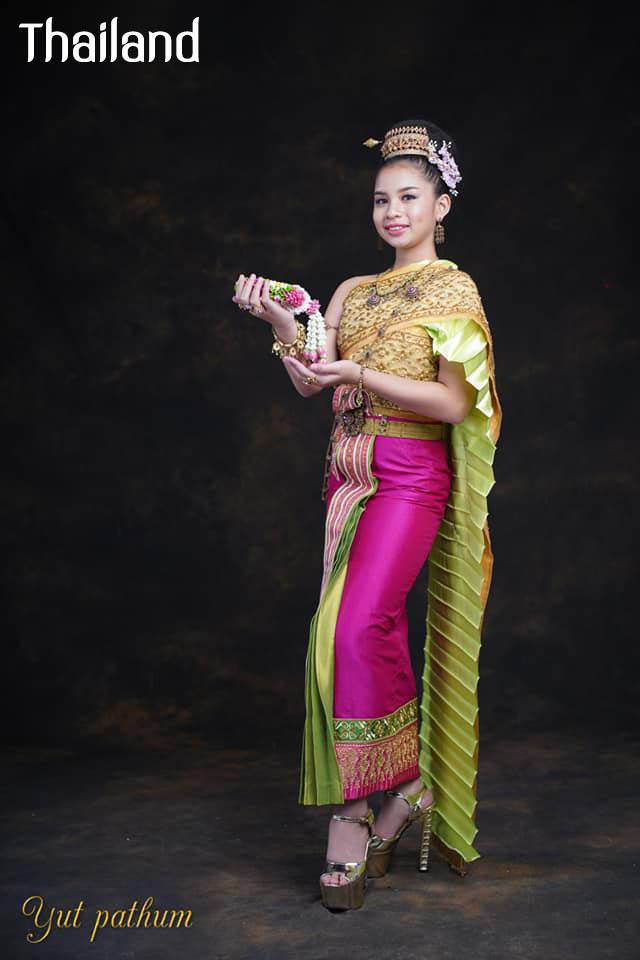THAILAND ðđð | Thai national costume, āļāļļāļāđāļāļĒāļāļąāļāļĢāļāļĢāļĢāļāļī