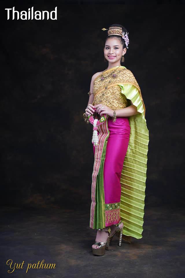 THAILAND ðđð | Thai national costume, āļāļļāļāđāļāļĒāļāļąāļāļĢāļāļĢāļĢāļāļī
