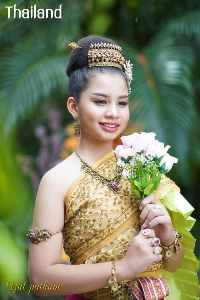 THAILAND ðđð | Thai national costume, āļāļļāļāđāļāļĒāļāļąāļāļĢāļāļĢāļĢāļāļī