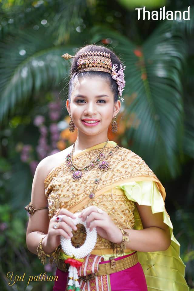 THAILAND ðđð | Thai national costume, āļāļļāļāđāļāļĒāļāļąāļāļĢāļāļĢāļĢāļāļī