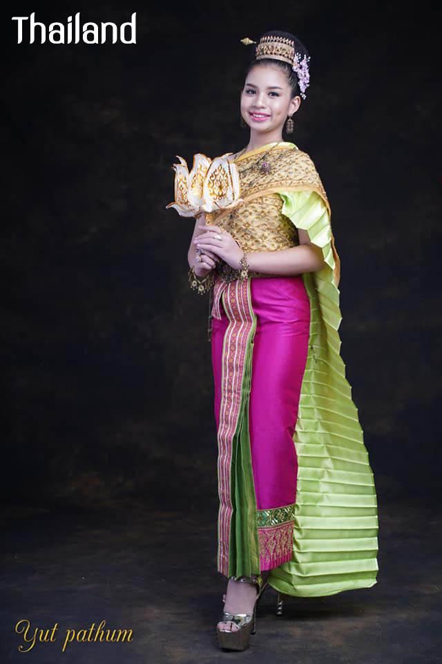 THAILAND ðđð | Thai national costume, āļāļļāļāđāļāļĒāļāļąāļāļĢāļāļĢāļĢāļāļī