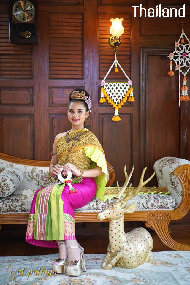 THAILAND ðđð | Thai national costume, āļāļļāļāđāļāļĒāļāļąāļāļĢāļāļĢāļĢāļāļī