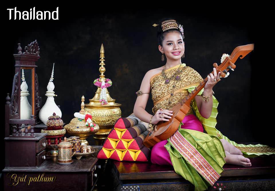 THAILAND ðđð | Thai national costume, āļāļļāļāđāļāļĒāļāļąāļāļĢāļāļĢāļĢāļāļī